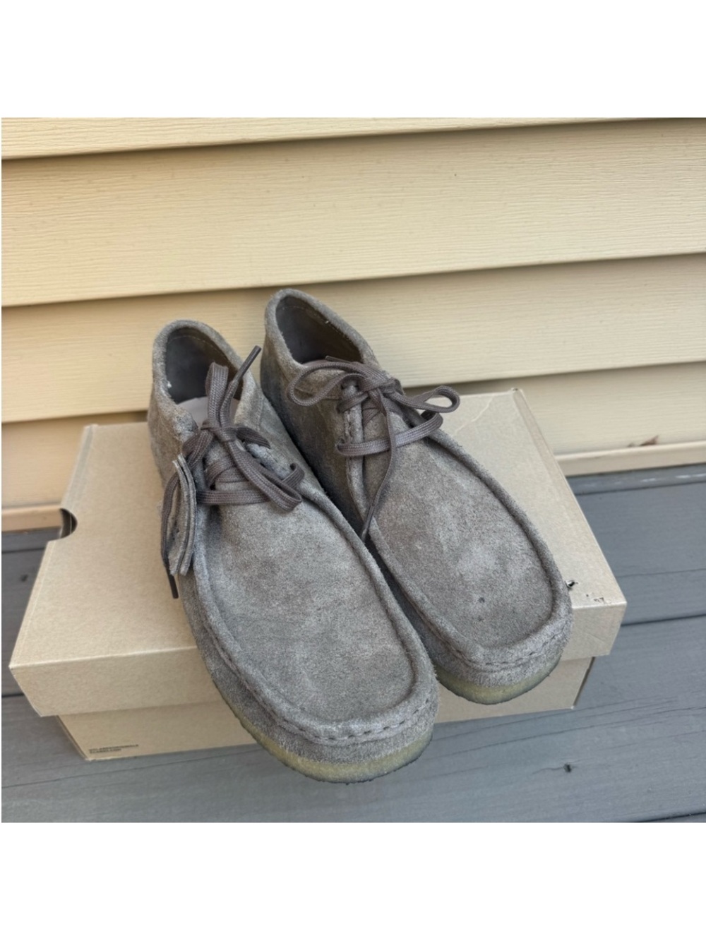 Clarks Original Men's Wallabee Suede Dark Grey Chukka Shoes 10.5